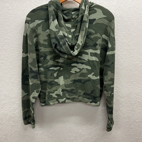 Monrow X Revolve Urban Zip Hoodie in Light Olive S NEW - Picture 6 of 7